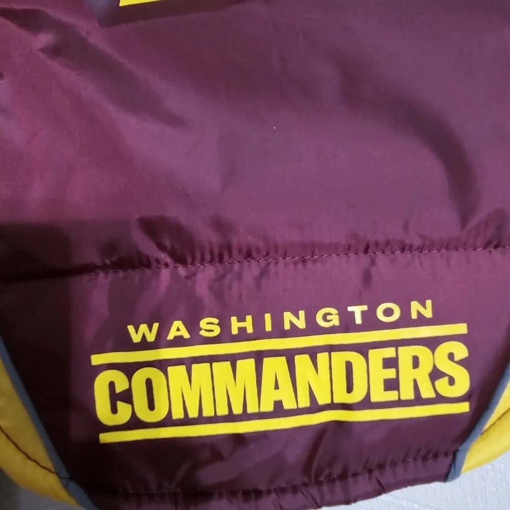 NFL Washington Commanders Dog Puffer Jacket Size Medium NEW with Tags